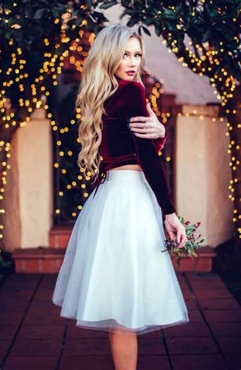 Vintage Glam christmas picture outfit ideas